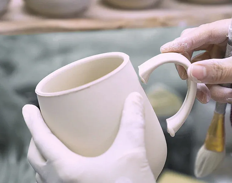 Assembling the handle